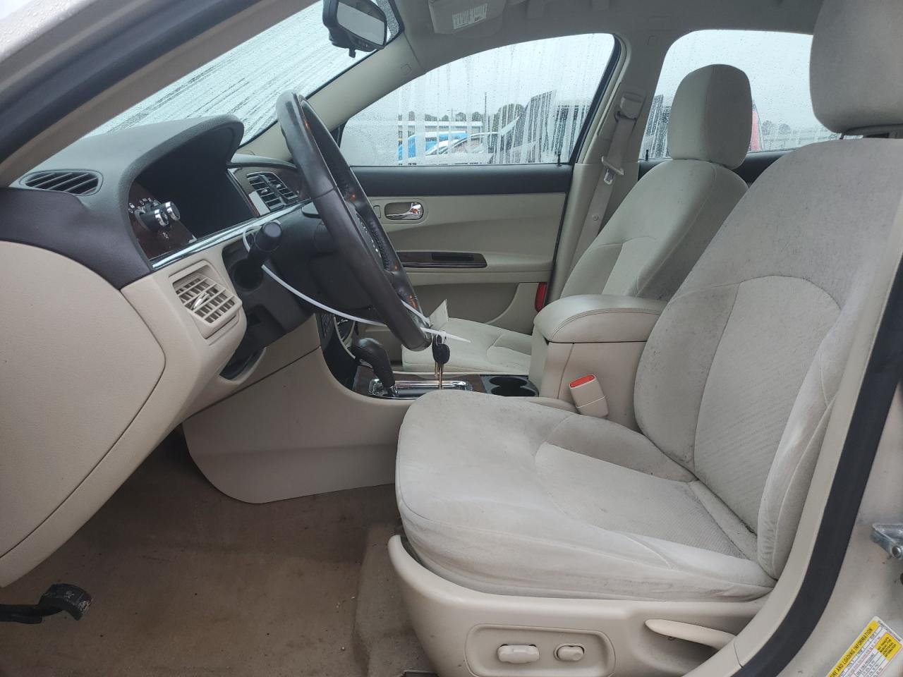 2009 Buick LaCrosse - Image 7