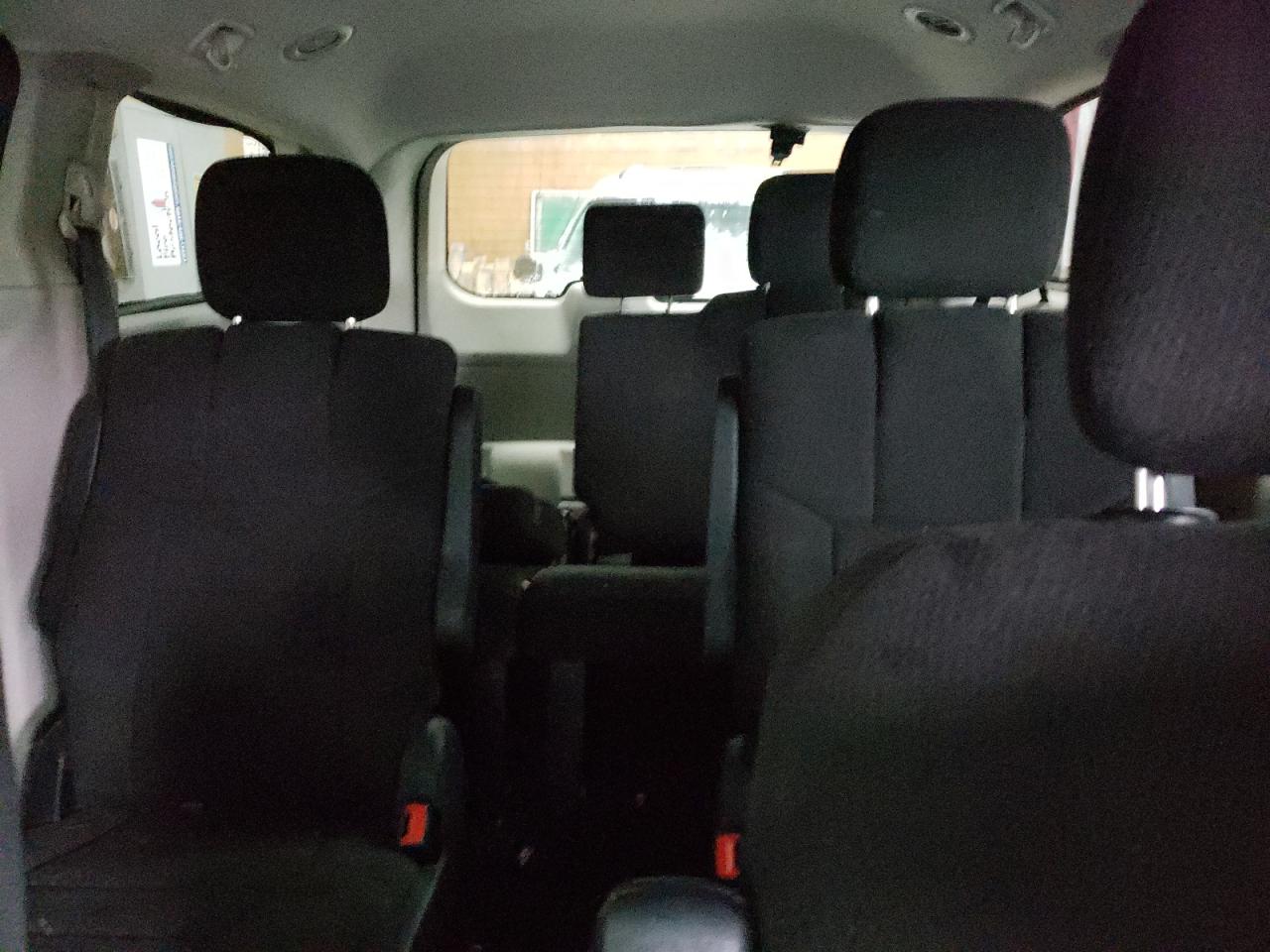 2012 Dodge Caravan - Image 10