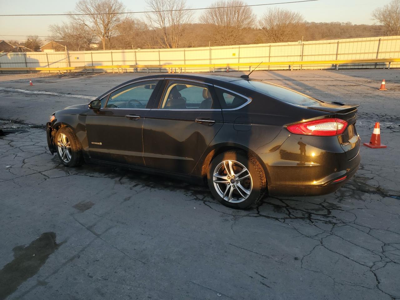 2015 Ford Fusion - Image 2