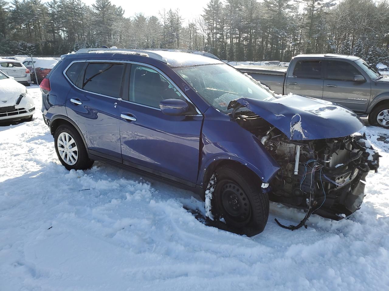 2017 Nissan Rogue - Image 4