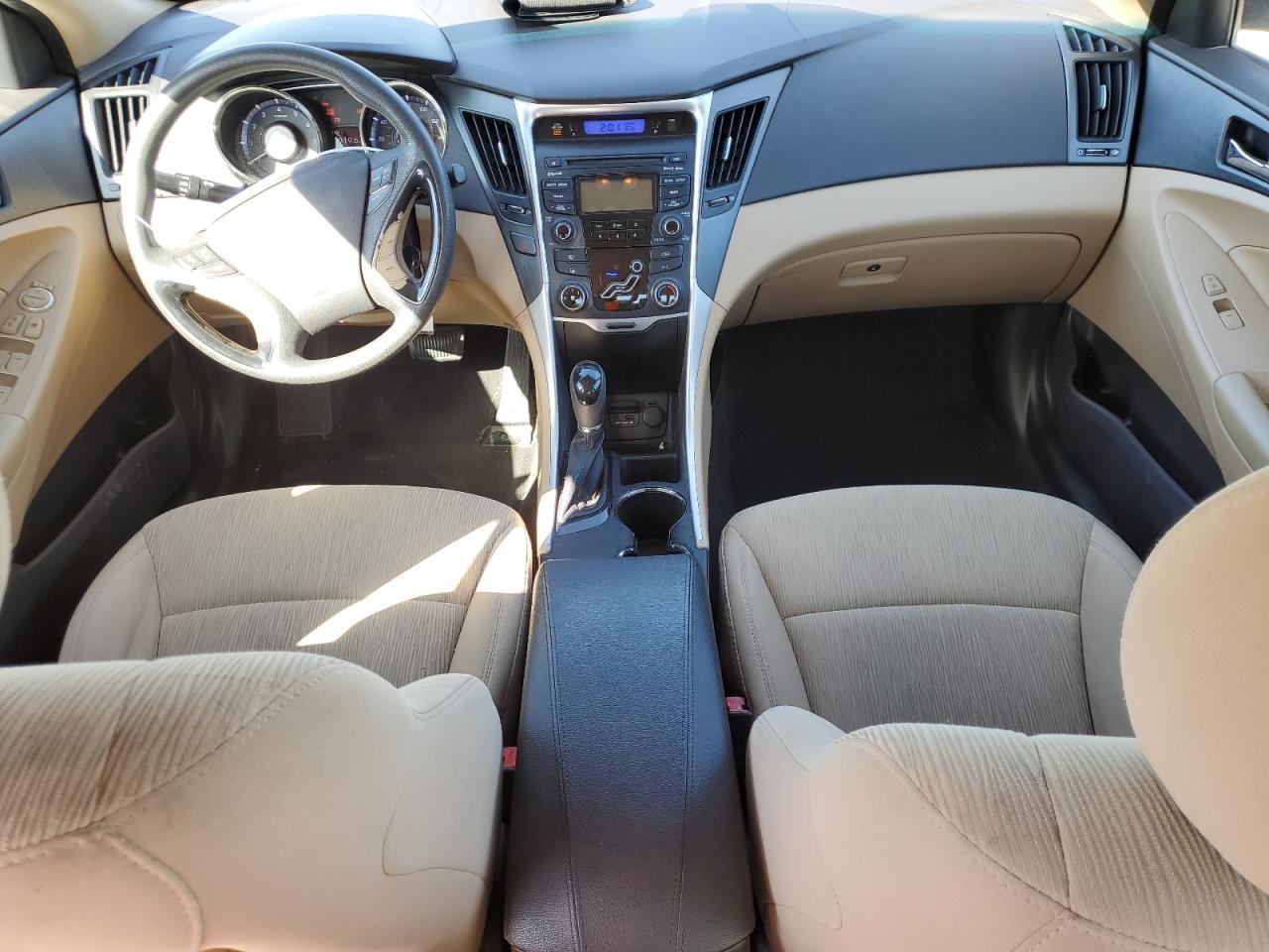 2012 Hyundai Sonata - Image 8