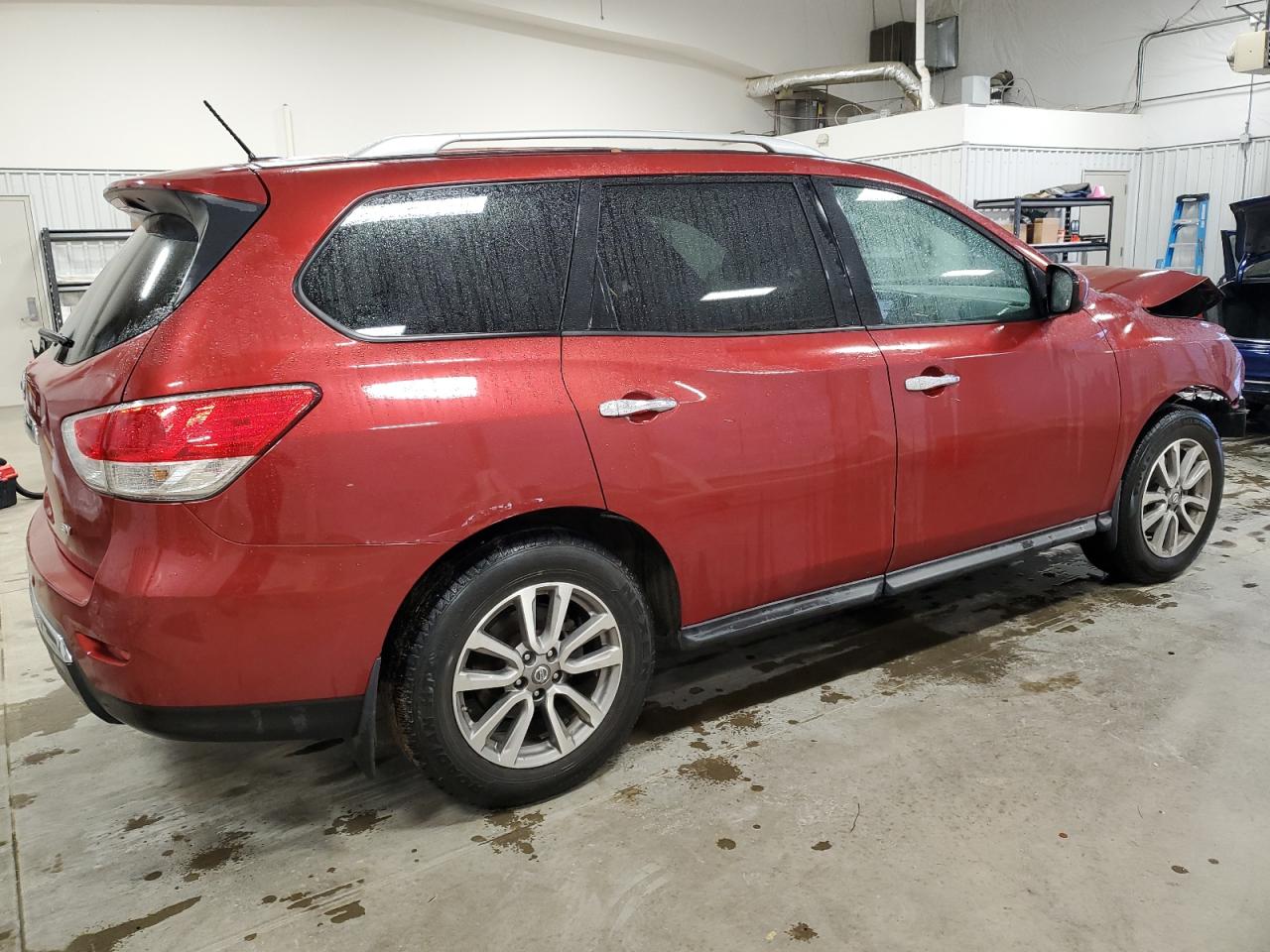 2014 Nissan Pathfinder - Image 3