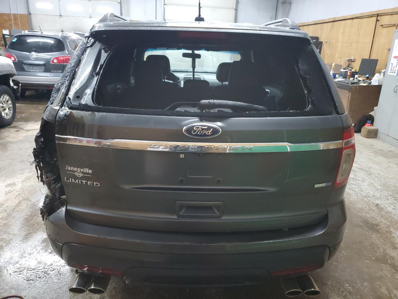 2015 Ford Explorer - Image 6