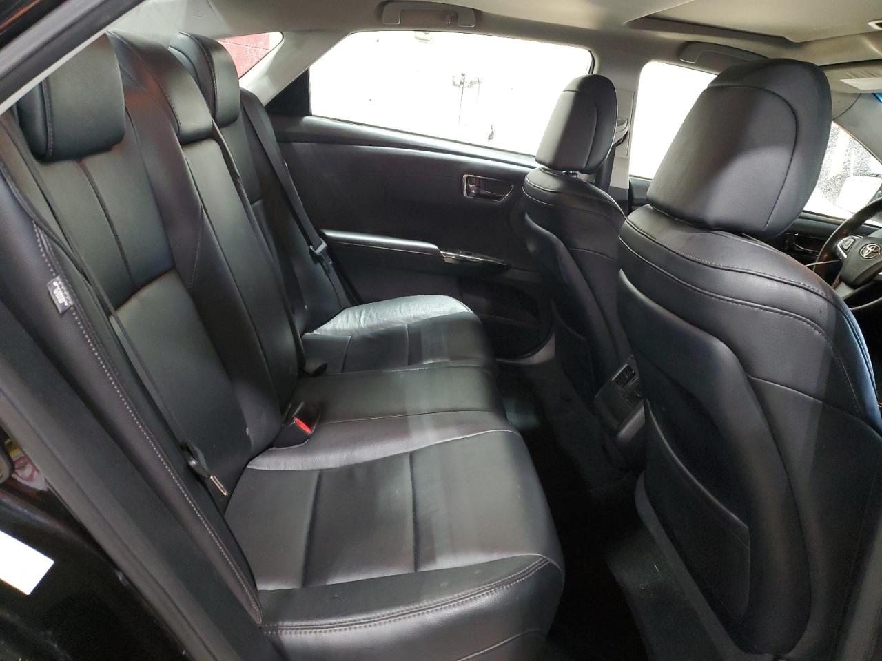 2013 Toyota Avalon - Image 10