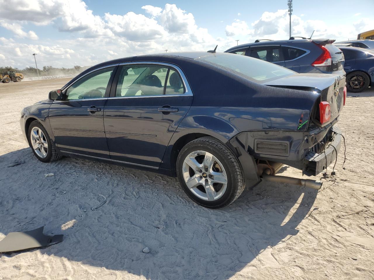 2010 Chevrolet Malibu - Image 2