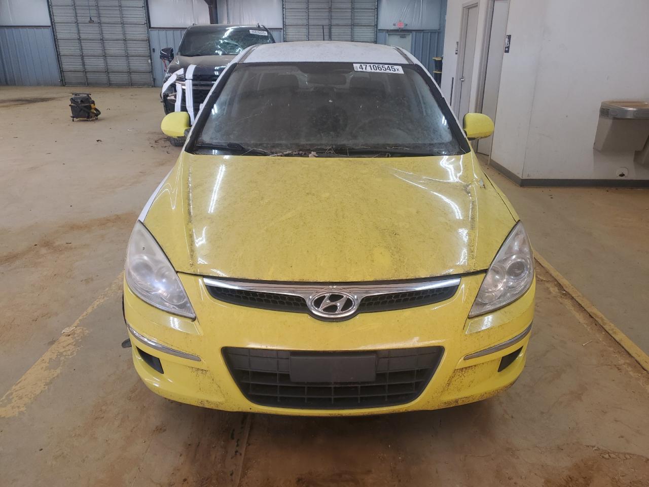 2011 Hyundai Elantra - Image 5