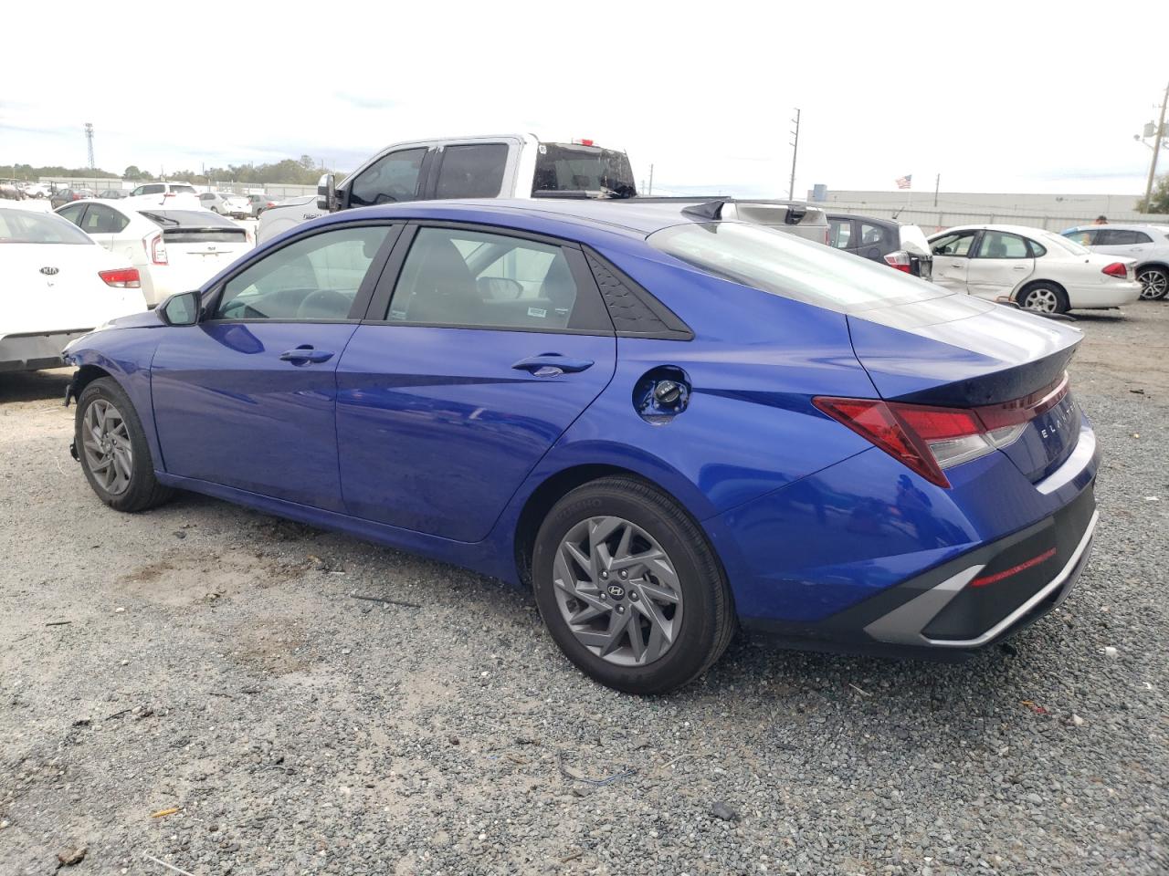 2024 Hyundai Elantra - Image 2