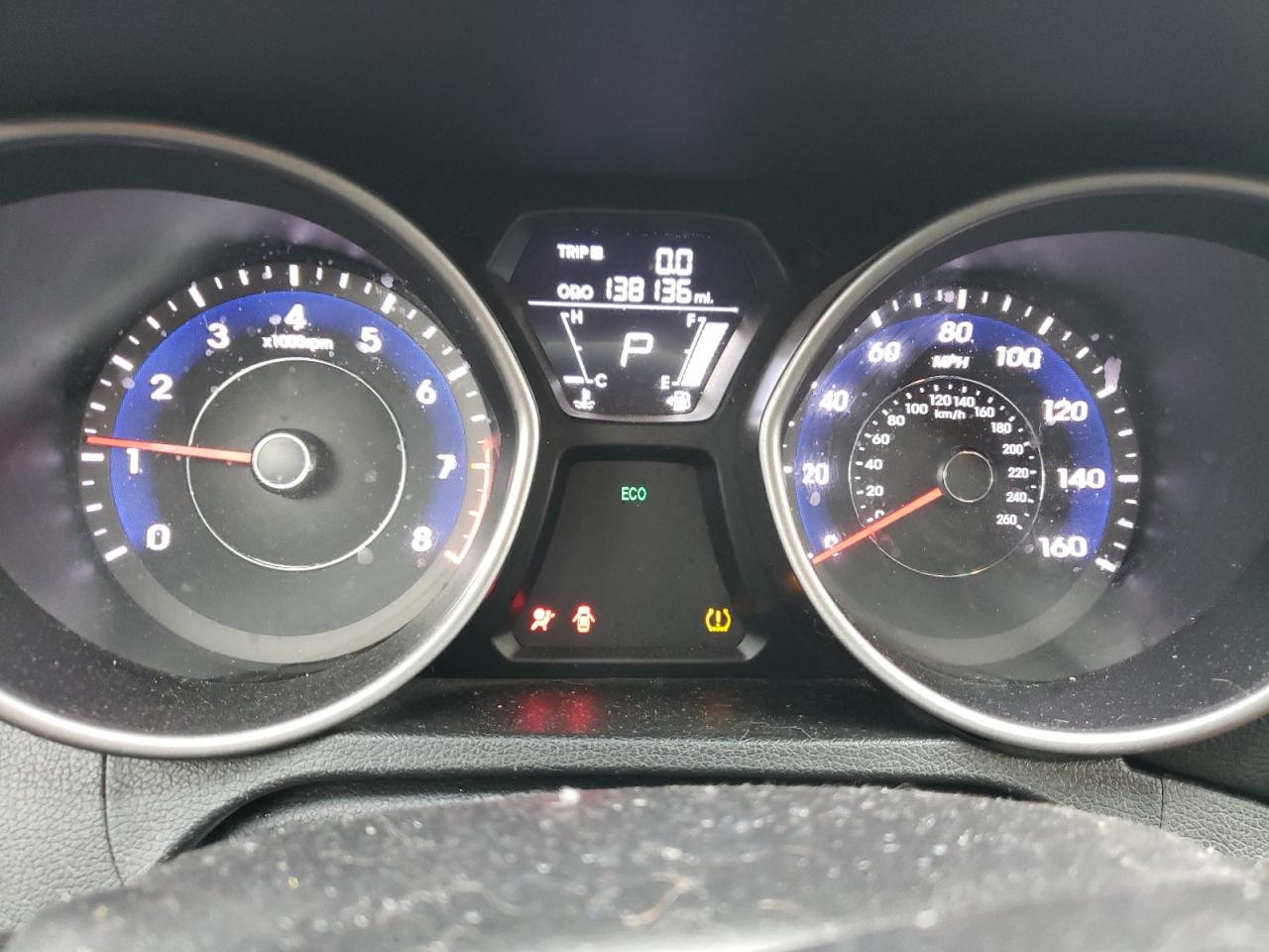 2013 Hyundai Elantra - Image 9