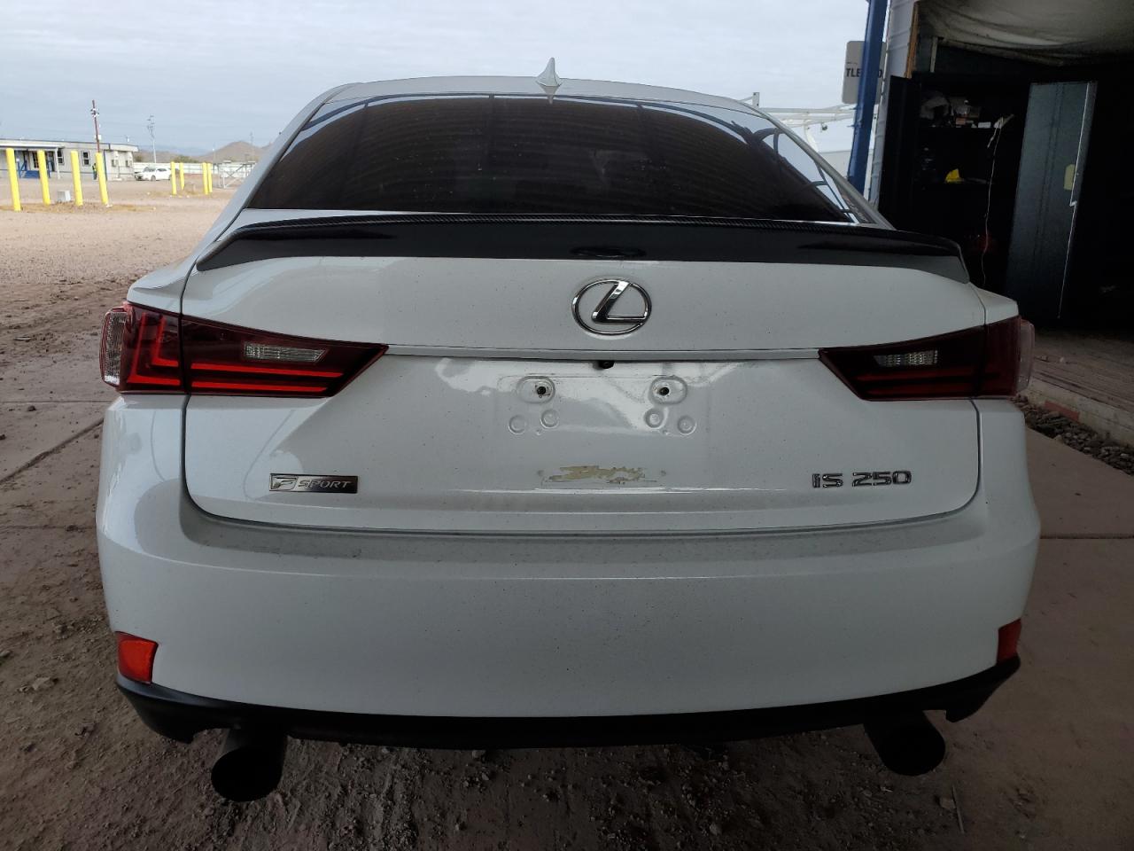 2015 Lexus IS - Image 6