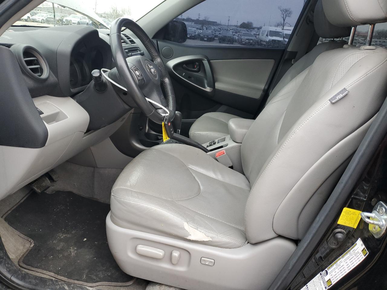 2012 Toyota RAV 4 - Image 7