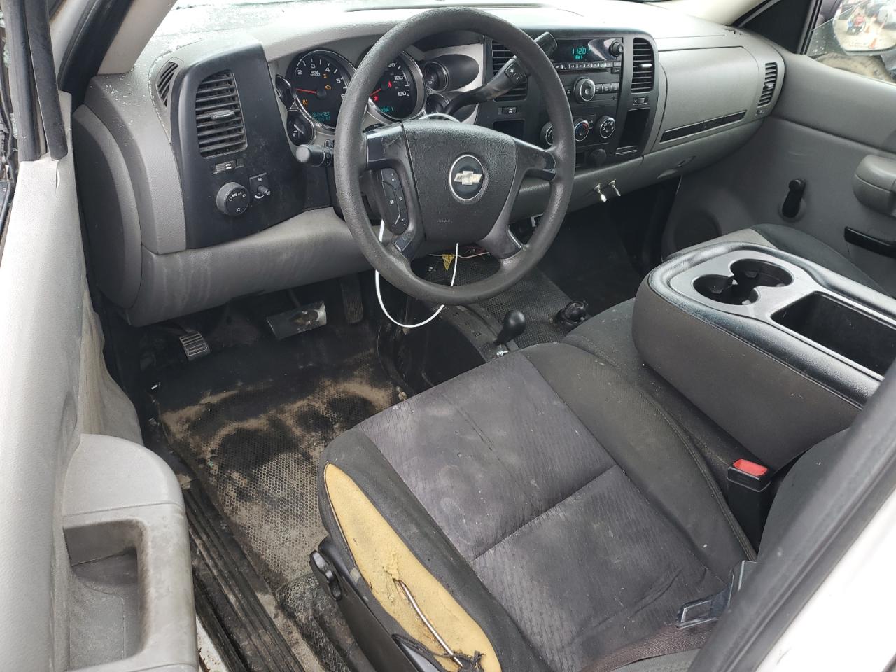 2007 Chevrolet Silverado - Image 8