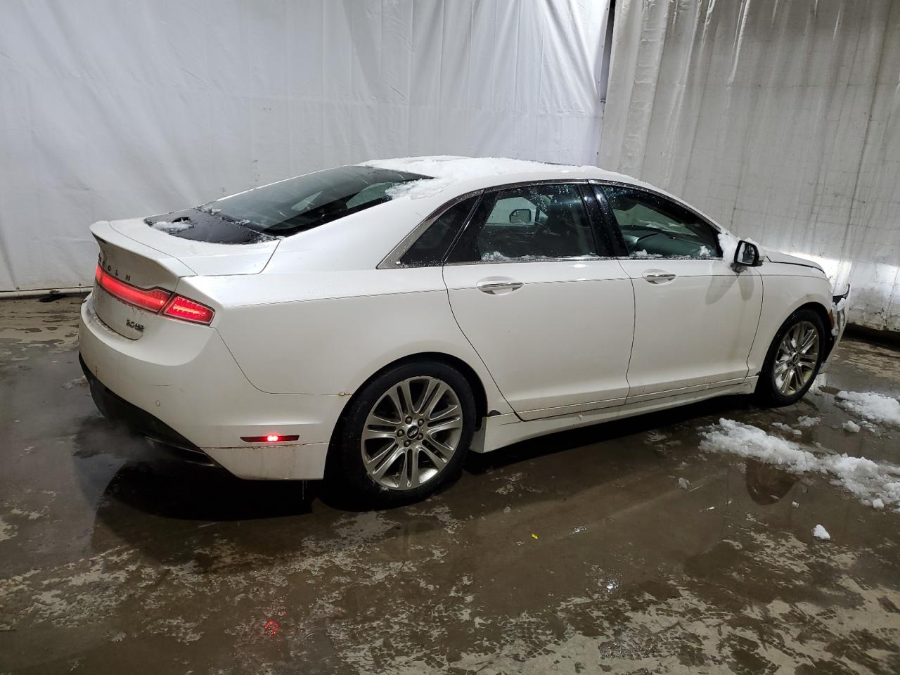 2013 Lincoln MKZ - Image 3