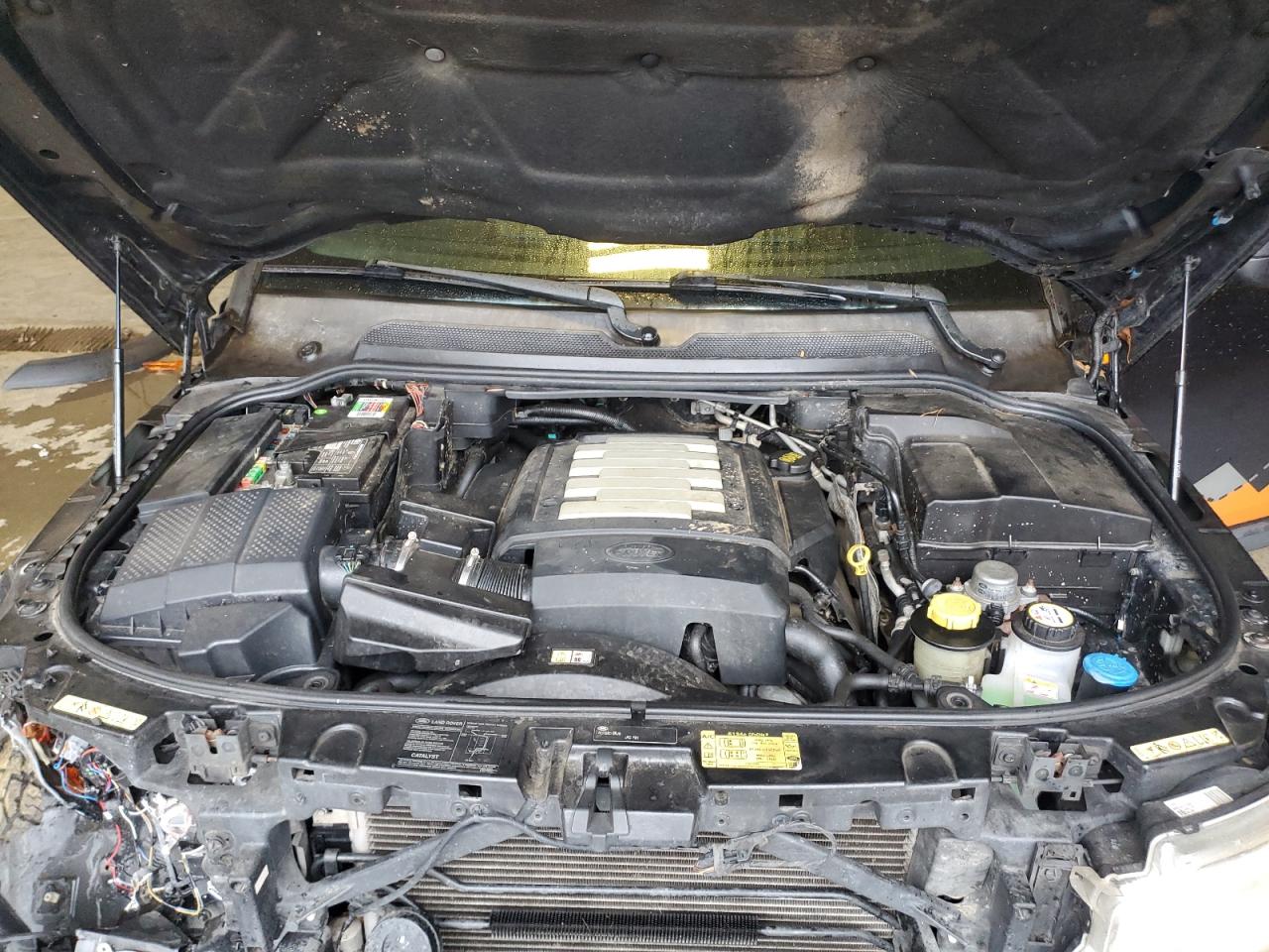 2005 Land Rover LR3 - Image 14