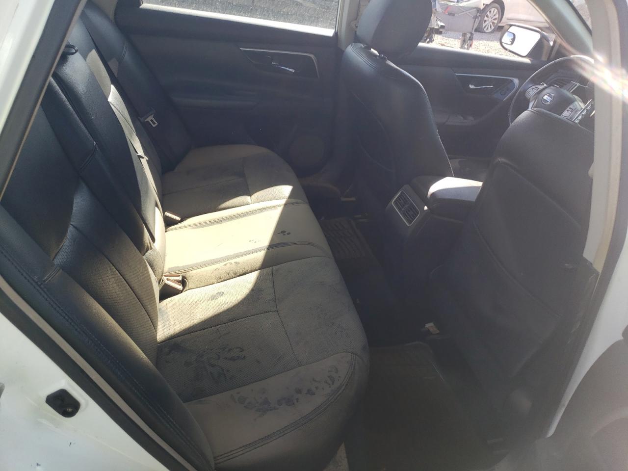 2013 Nissan Altima - Image 10