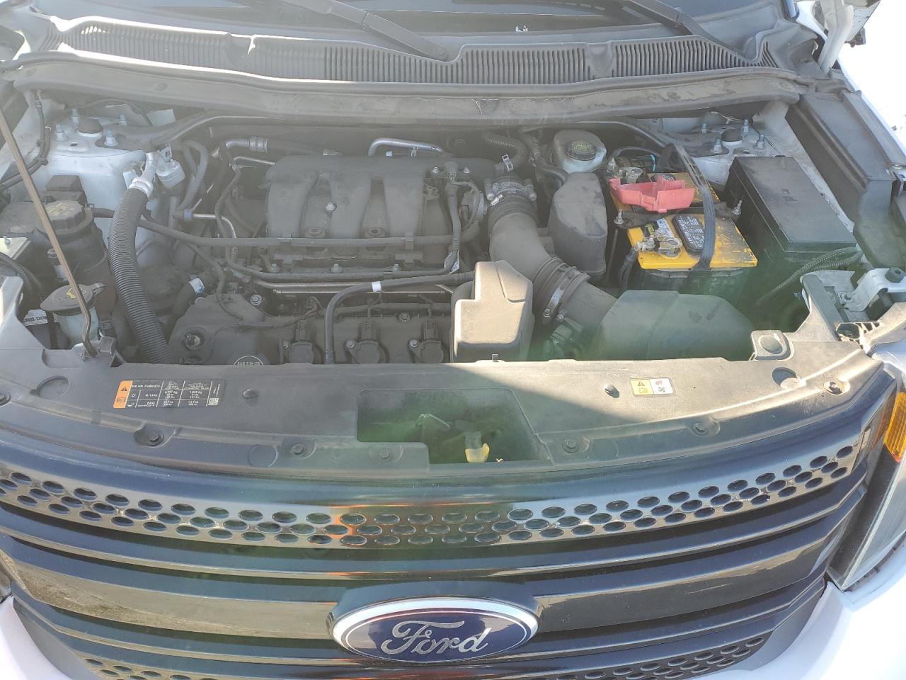 2014 Ford Explorer - Image 12