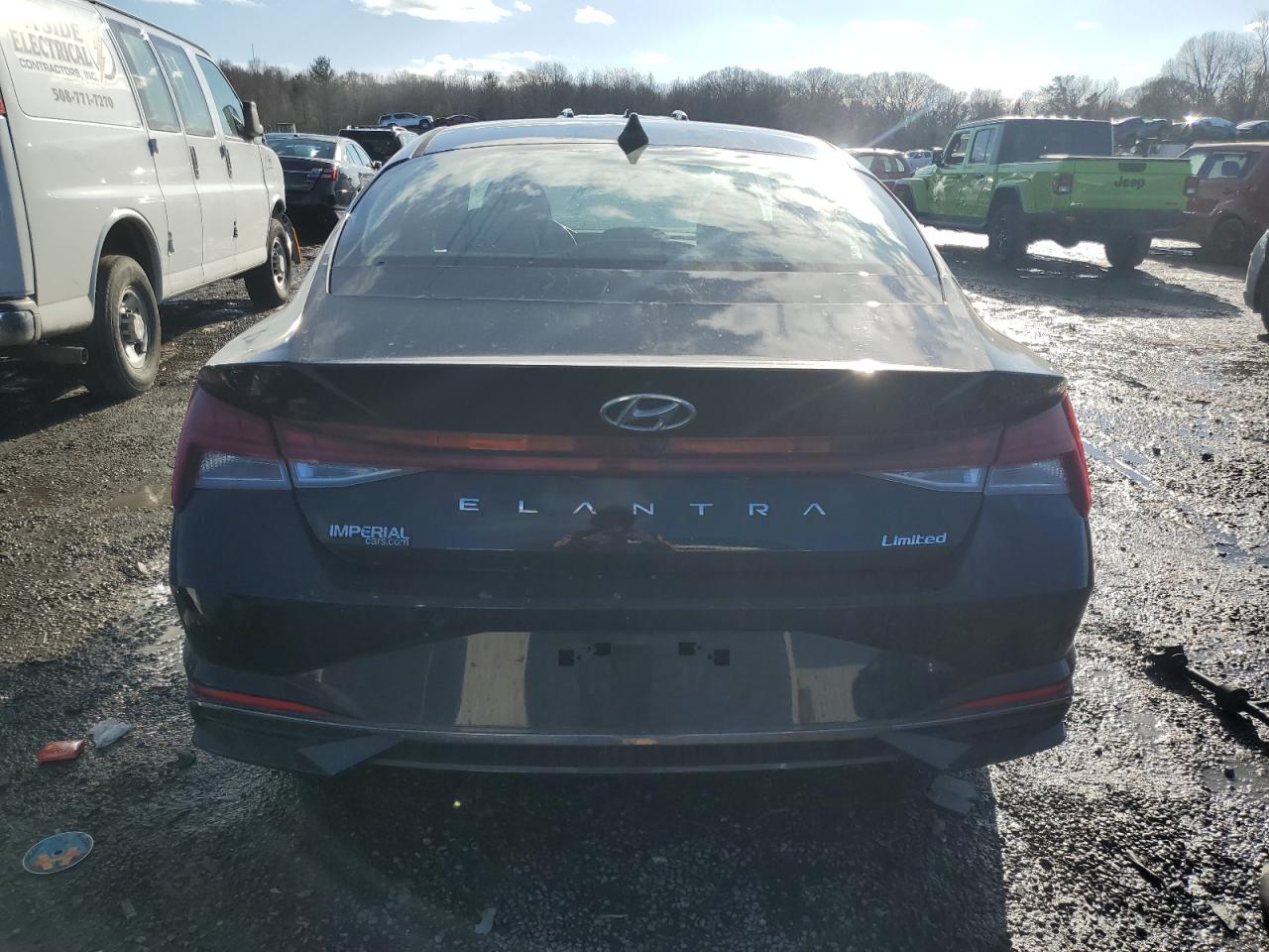 2021 Hyundai Elantra - Image 6