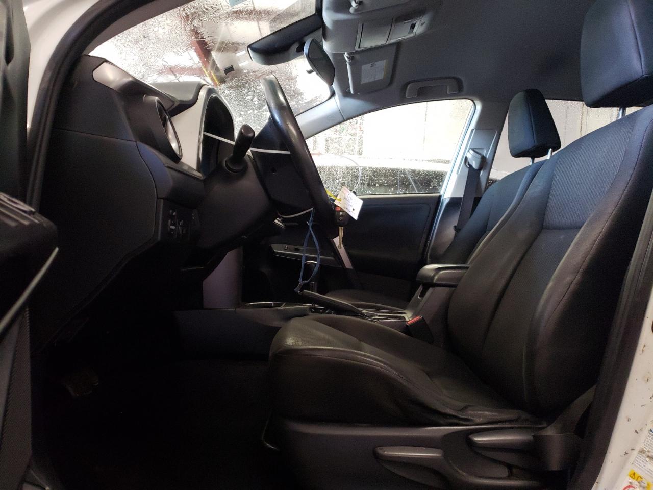 2017 Toyota RAV 4 - Image 7