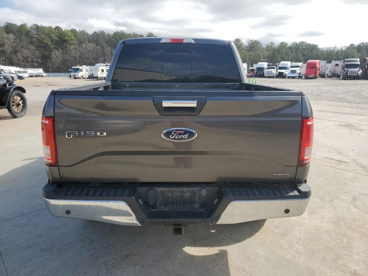 2015 Ford F-150 - Image 6