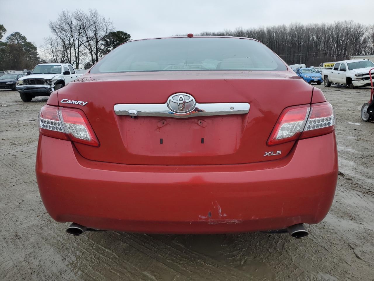 2010 Toyota Camry - Image 6