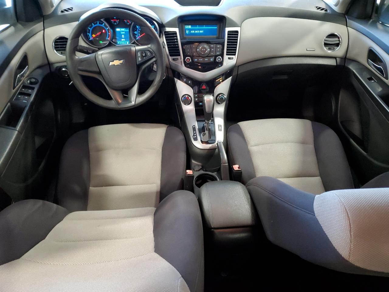 2013 Chevrolet Cruze - Image 8