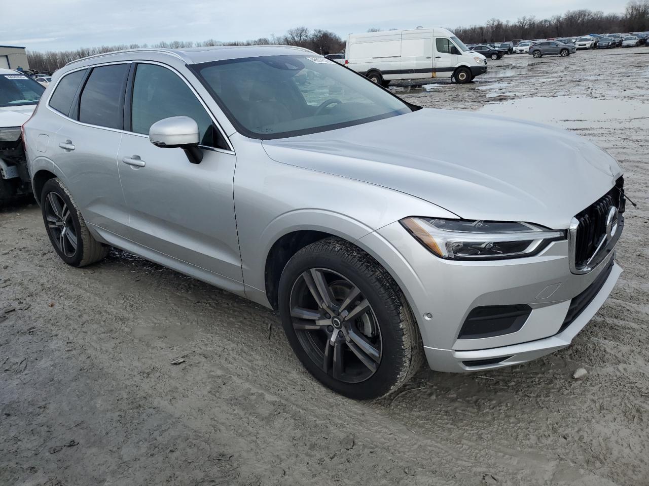 2018 Volvo XC60 - Image 4