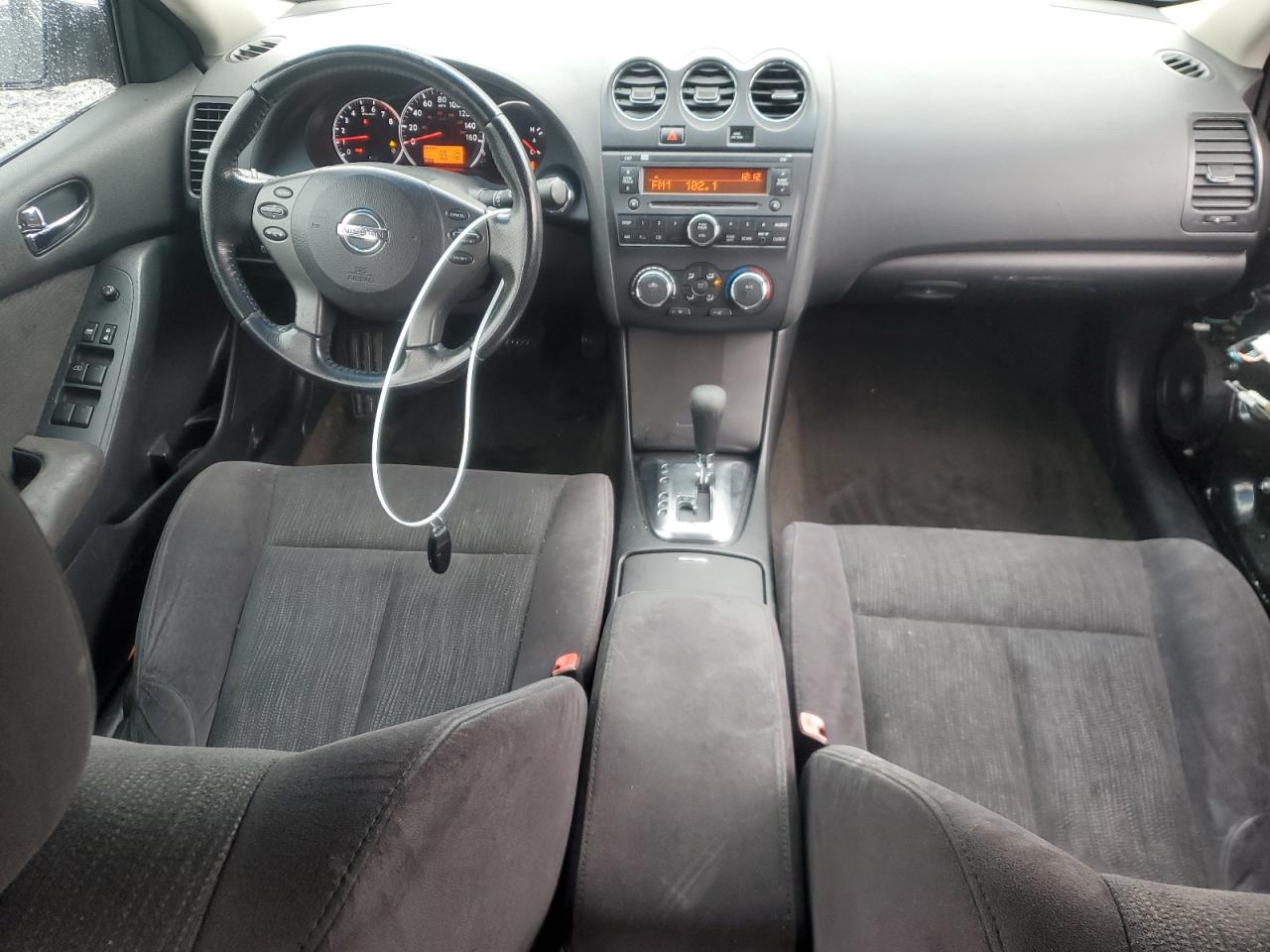 2012 Nissan Altima - Image 8