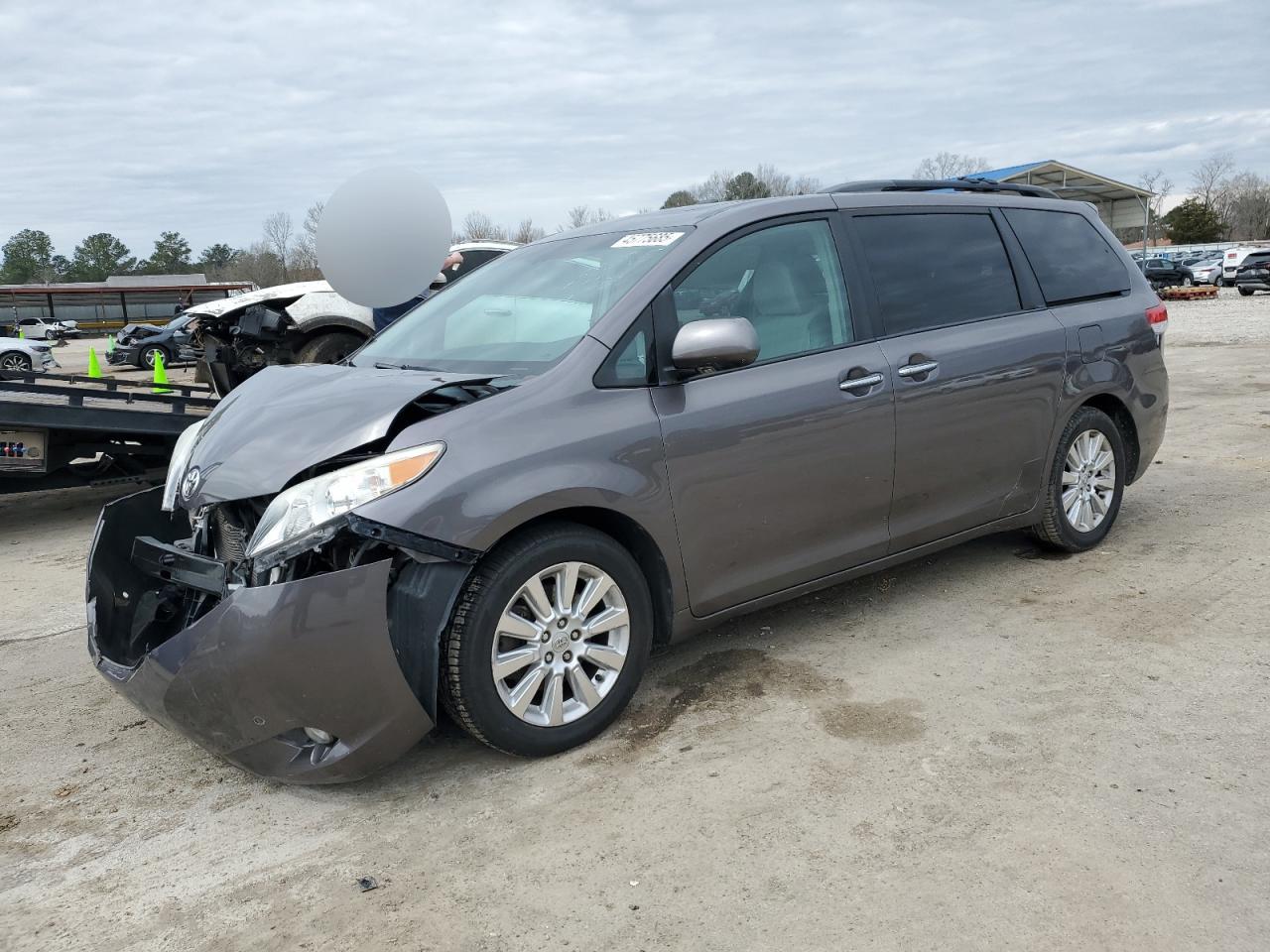 2011 Toyota Sienna - Image 1