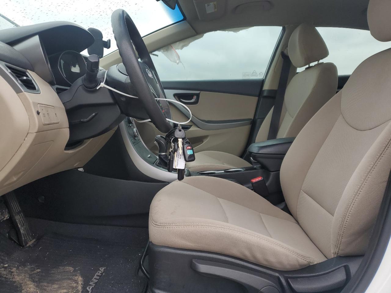 2014 Hyundai Elantra - Image 7