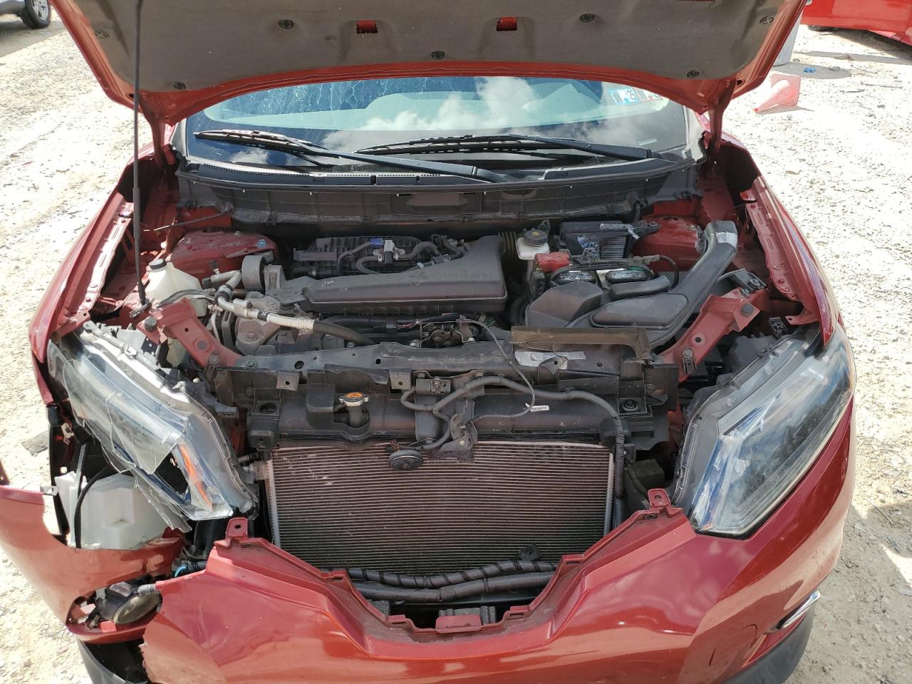 2015 Nissan Rogue - Image 12