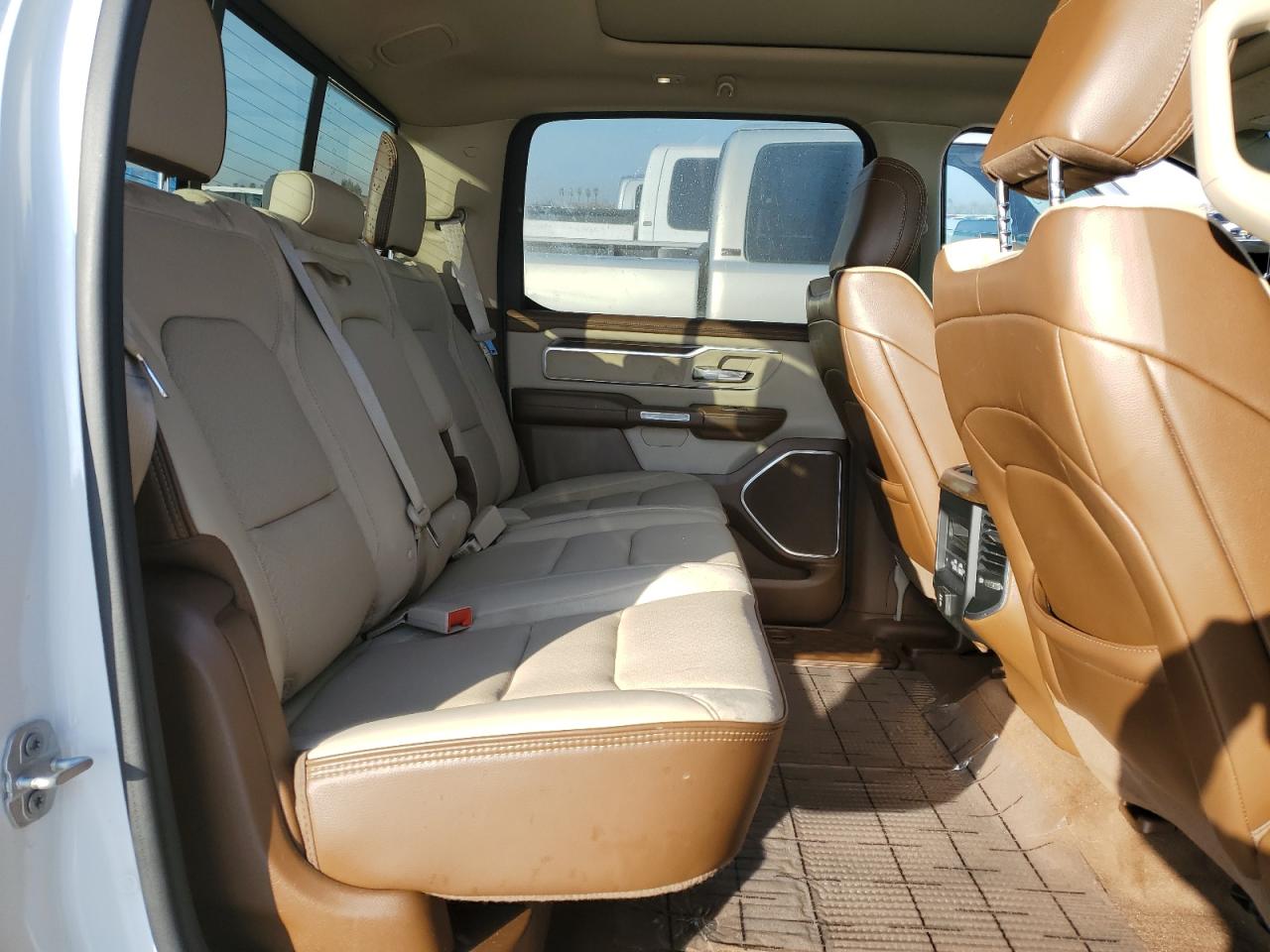 2021 RAM 1500 - Image 10