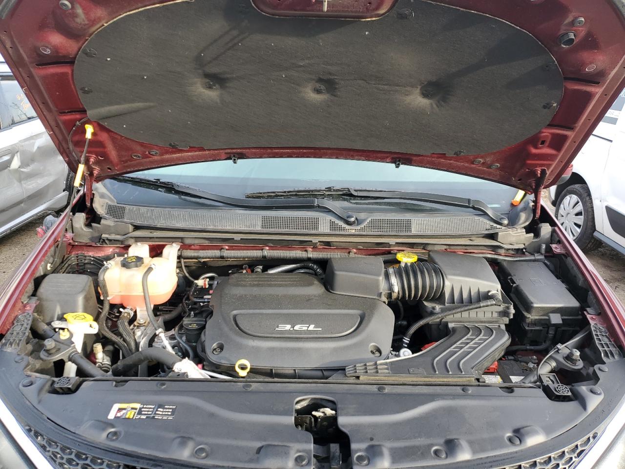 2017 Chrysler Pacifica - Image 12