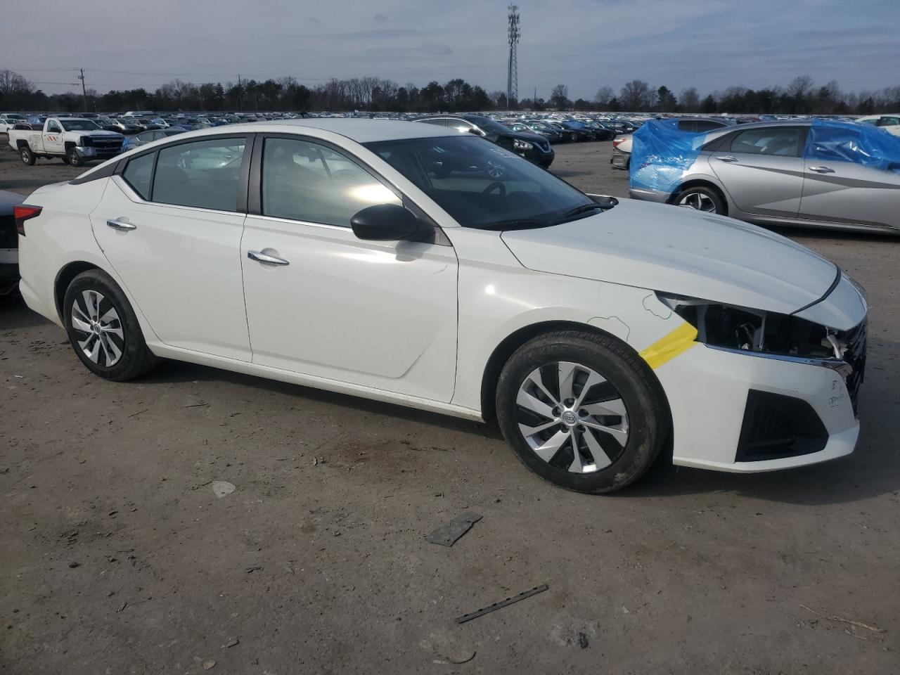 2024 Nissan Altima - Image 4