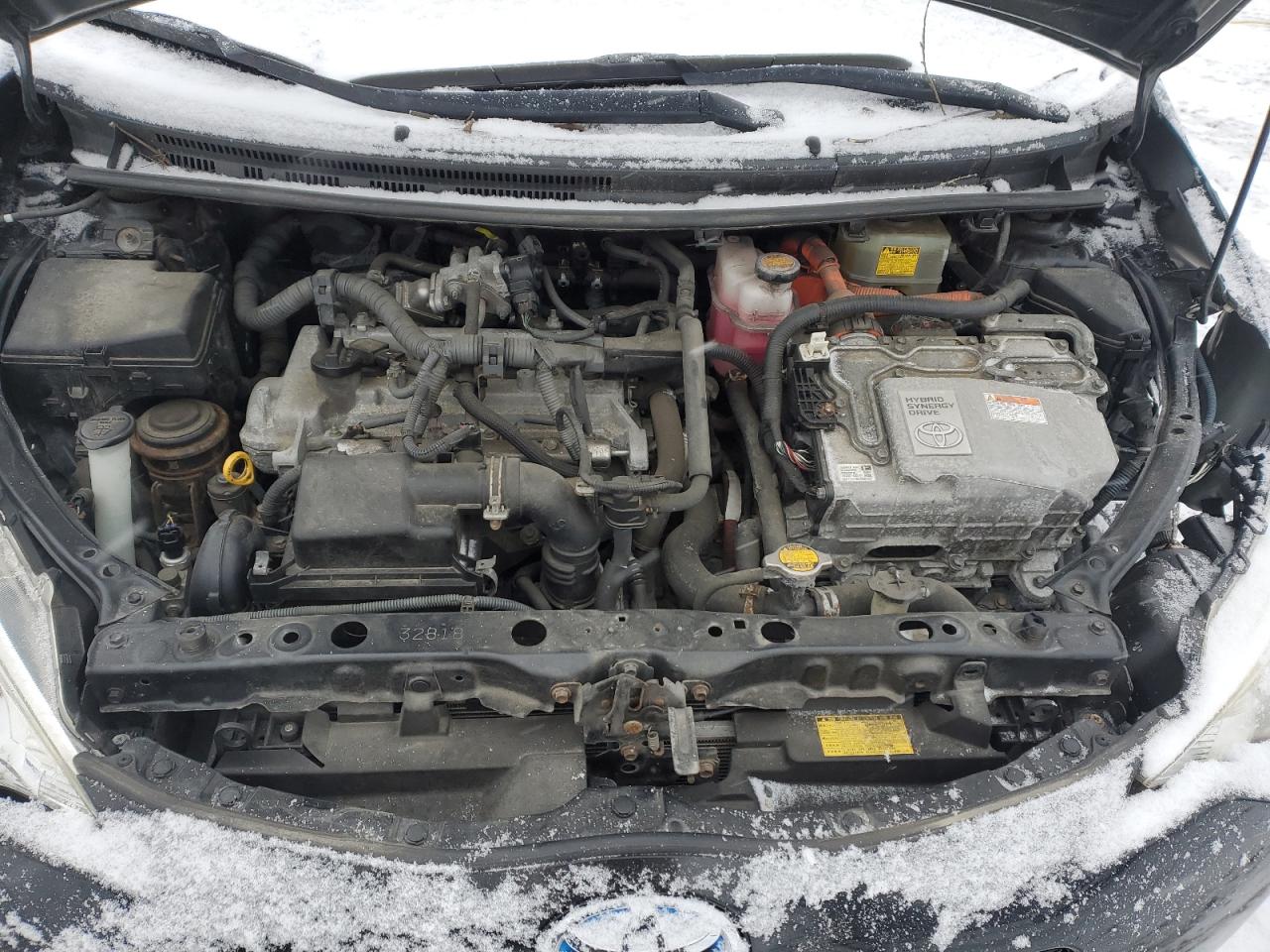 2014 Toyota Prius - Image 11