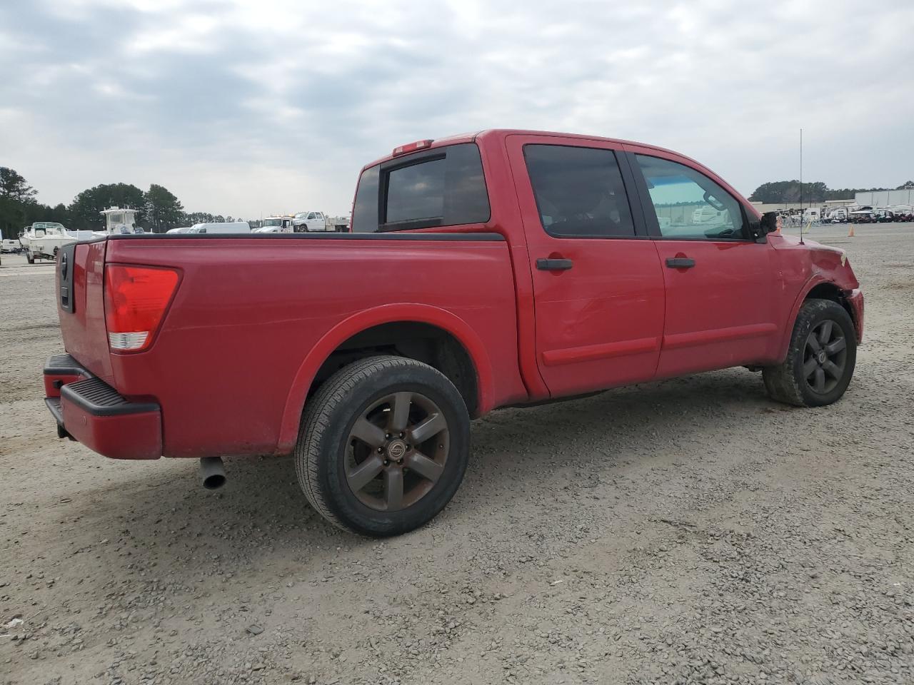 2012 Nissan Titan - Image 3
