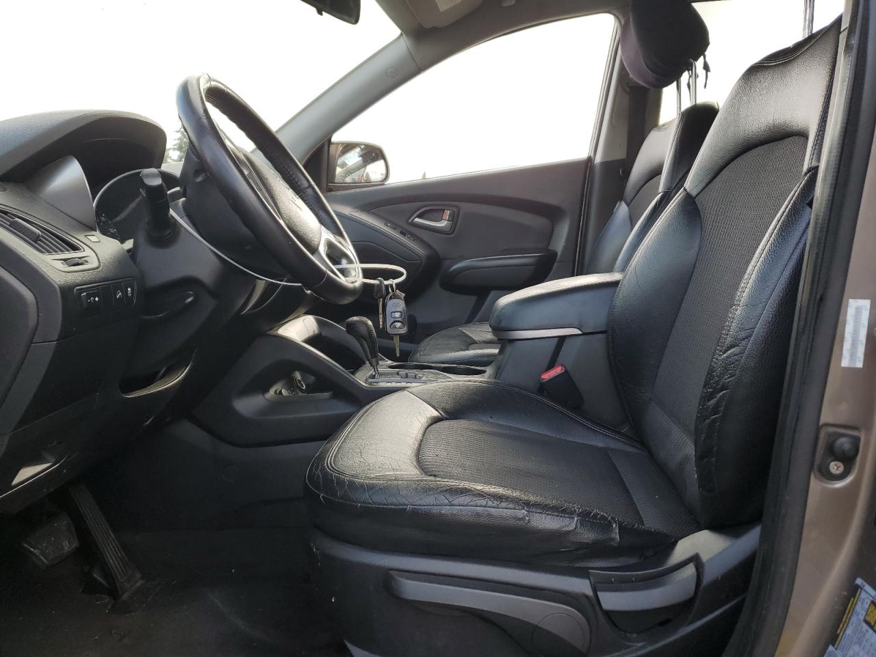 2010 Hyundai Tucson - Image 7