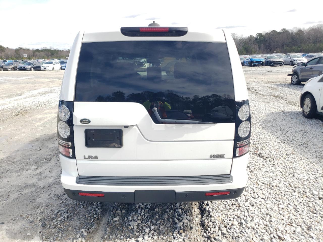 2015 Land Rover LR4 - Image 6
