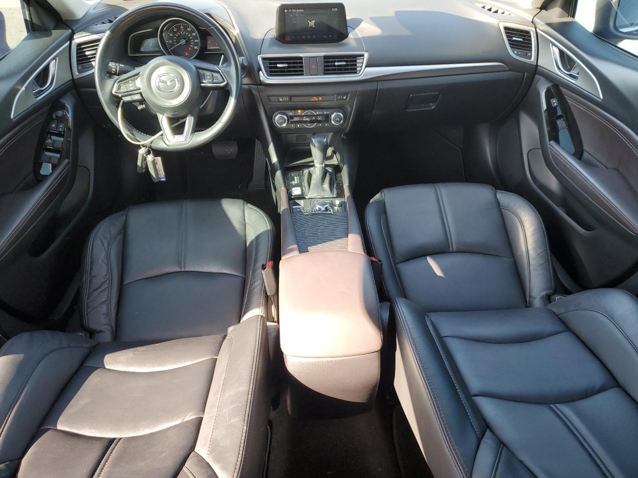 2017 Mazda 3 - Image 8