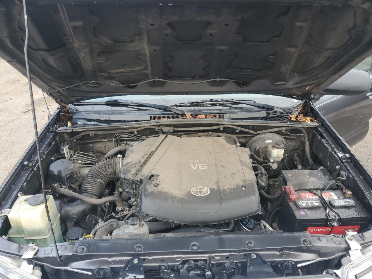 2013 Toyota Tacoma - Image 11