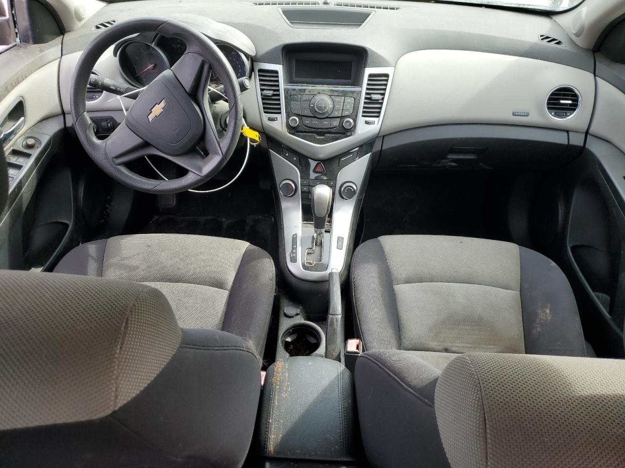 2012 Chevrolet Cruze - Image 8