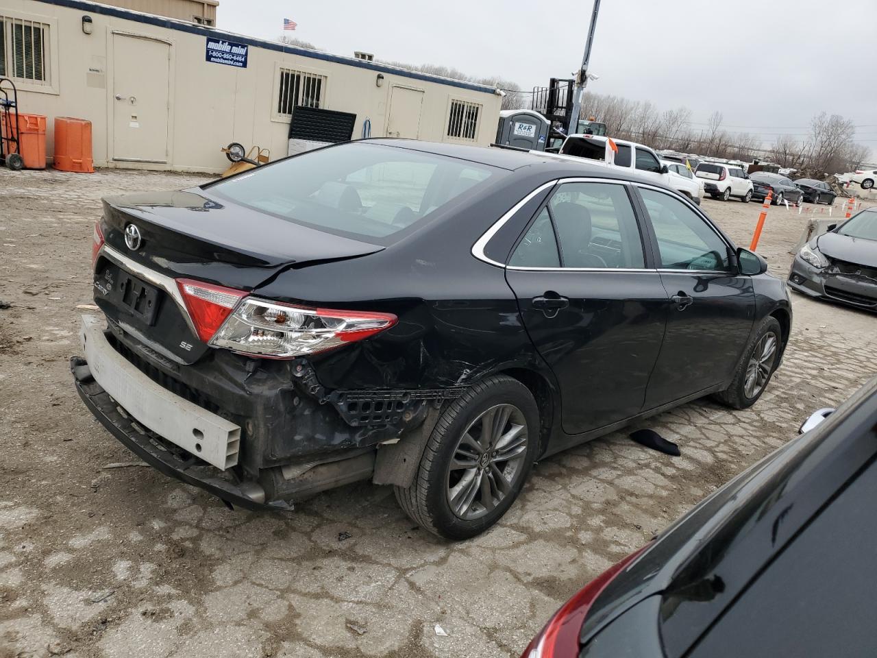 2015 Toyota Camry - Image 3