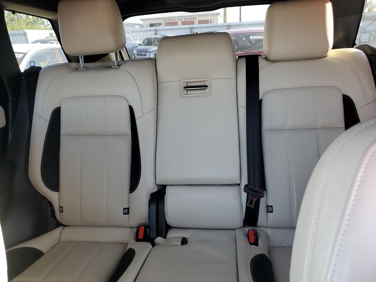 2020 Land Rover Range Rover - Image 10