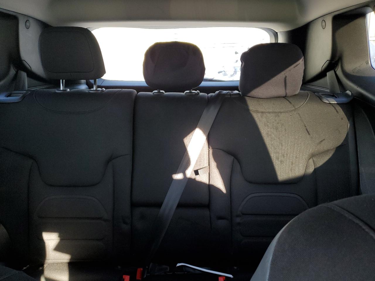 2016 Jeep Renegade - Image 10