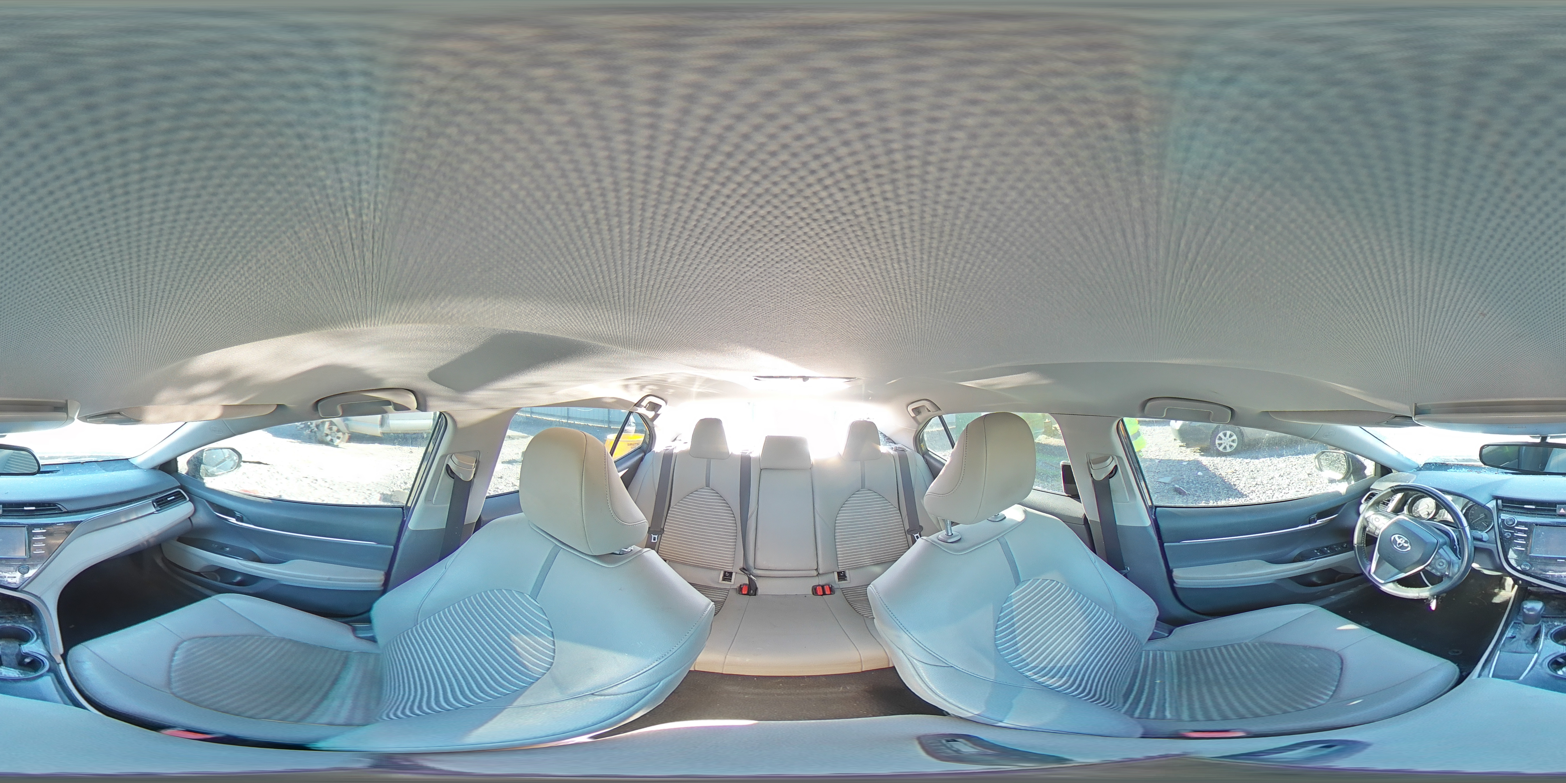 2020 Toyota Camry - Image 12