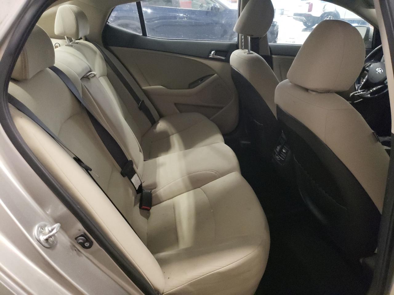 2013 Kia Optima - Image 10