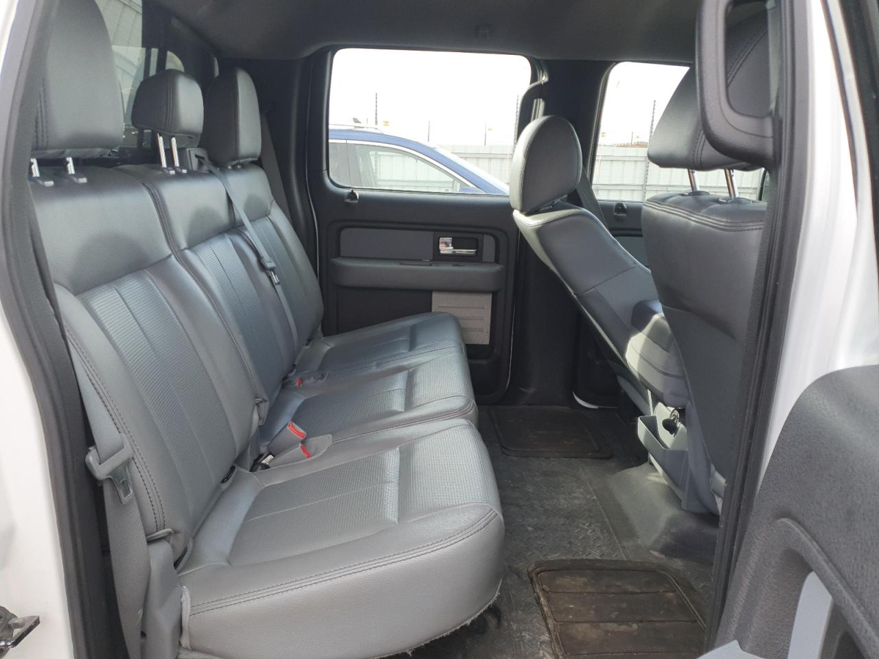 2013 Ford F-150 - Image 10
