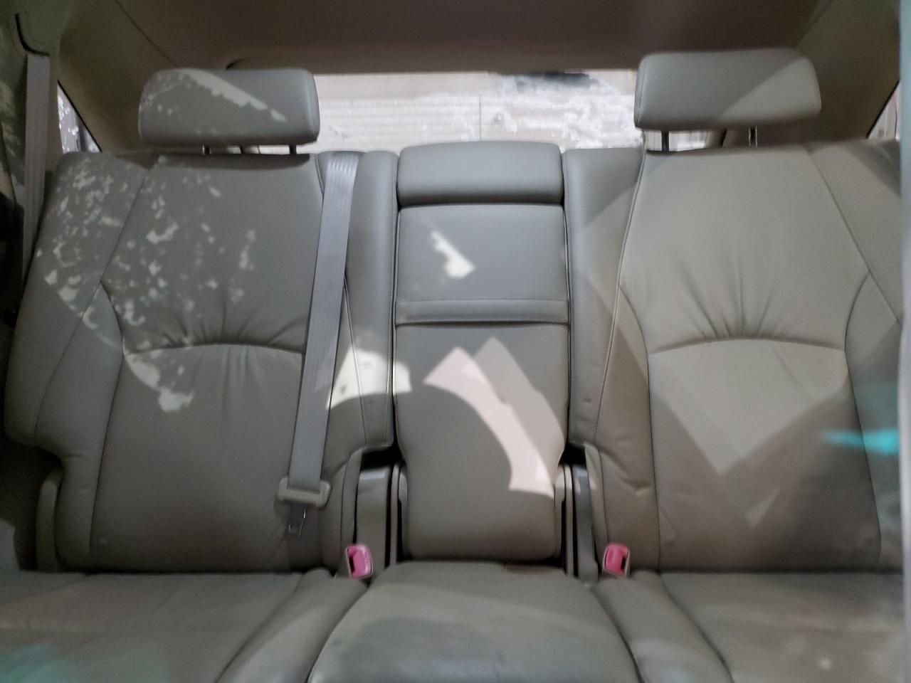 2005 Lexus RX - Image 10