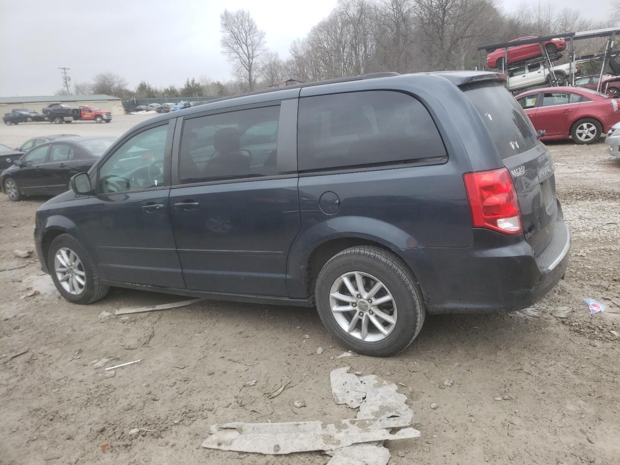 2014 Dodge Caravan - Image 2