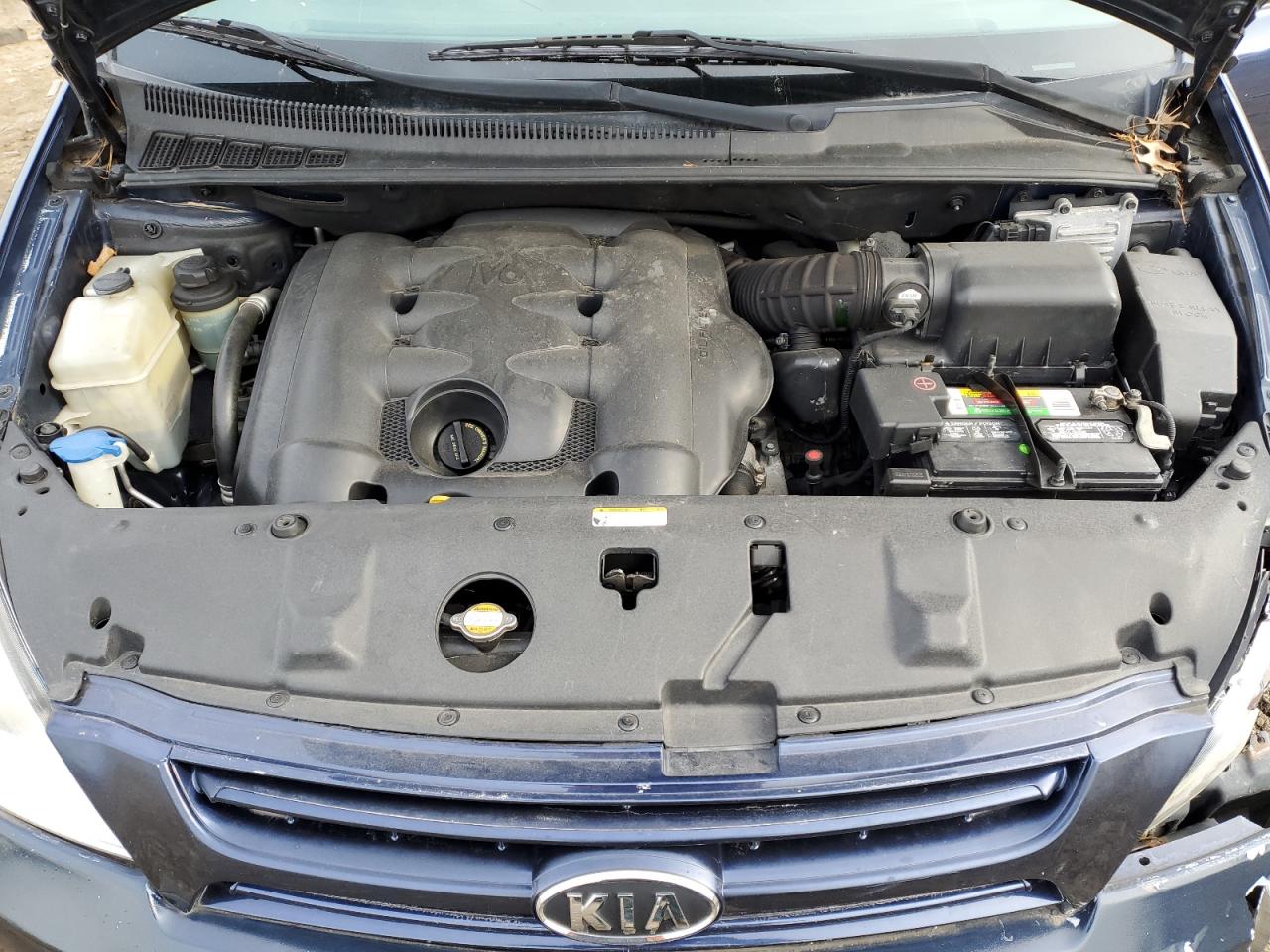 2009 Kia Sedona - Image 13