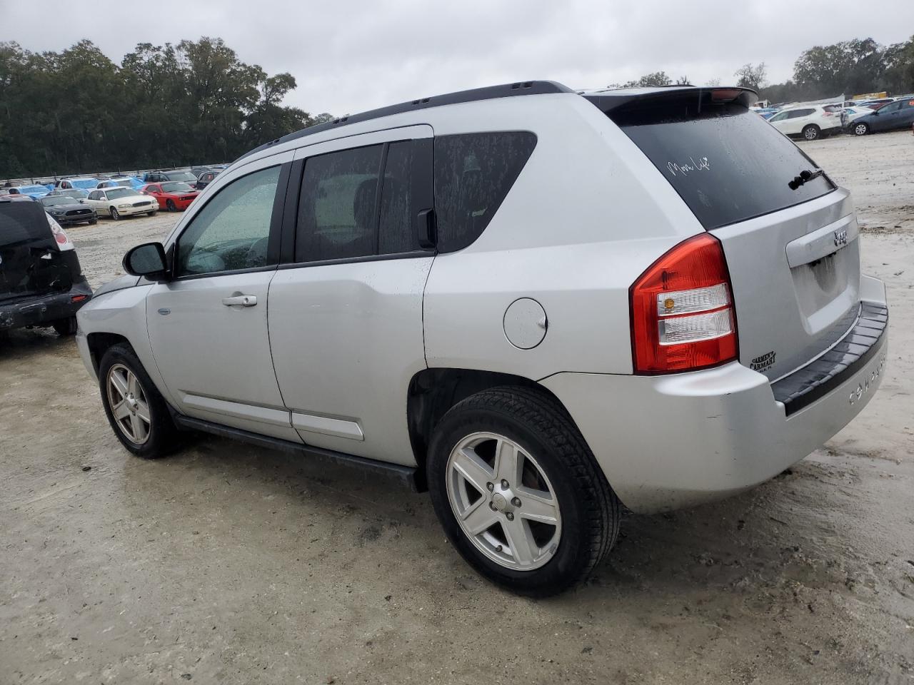 2010 Jeep Compass - Image 2