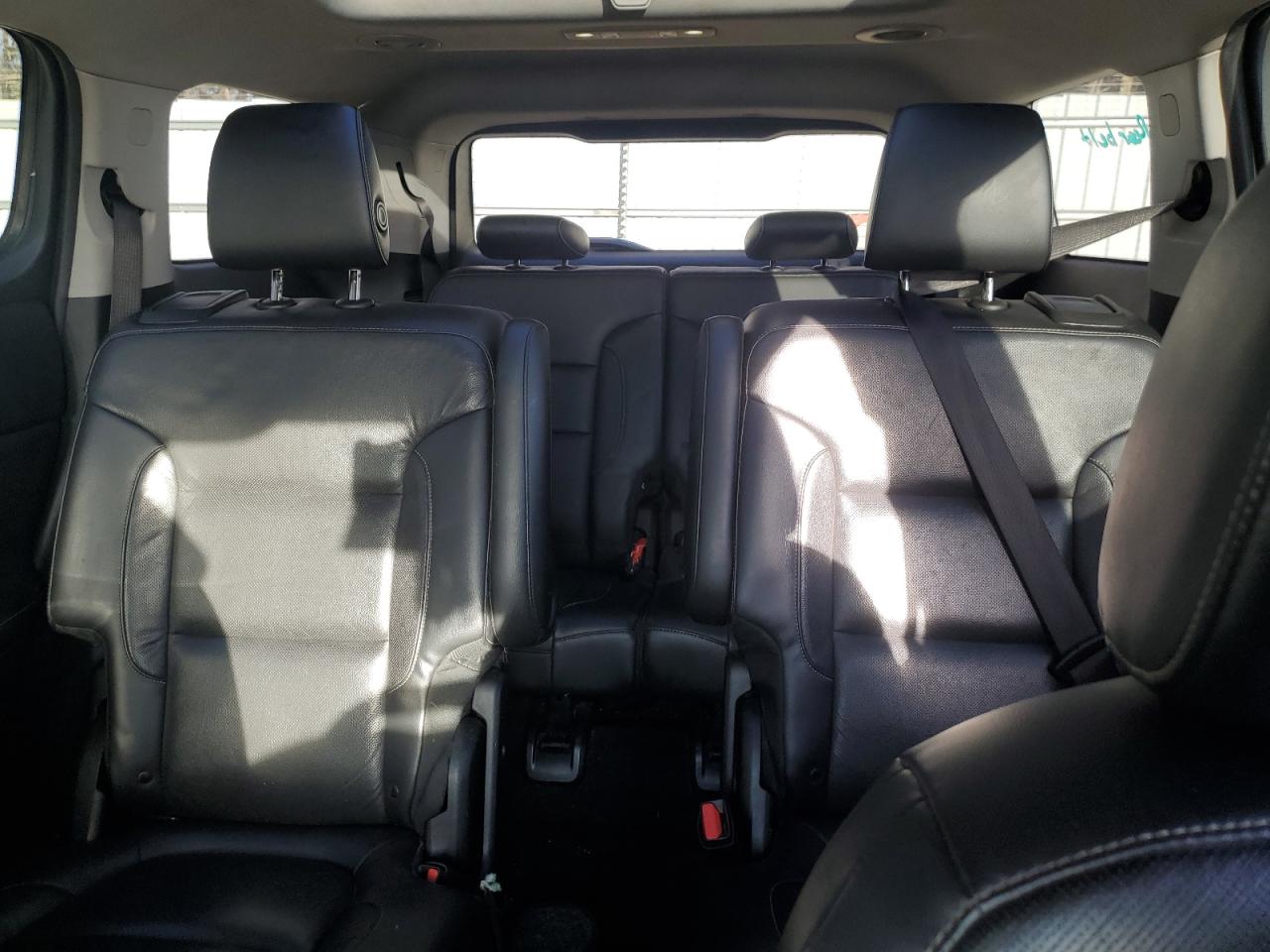 2017 GMC Acadia - Image 10